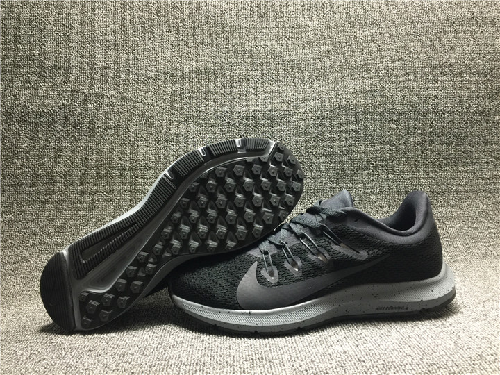 Nike Quest II Black Grey Running Shoes